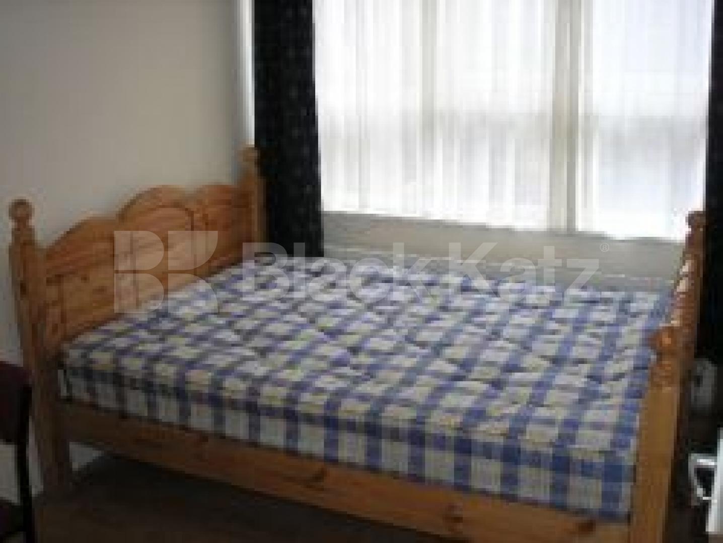 			3 Bedroom, 1 bath, 1 reception Flat			 Eden Grove, HOLLOWAY N7